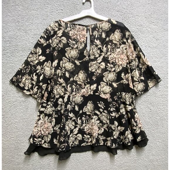-Torrid Women’s Short Sleeve Floral Tunic Blouse Top Size 3X Plus - Picture 2 of 8
